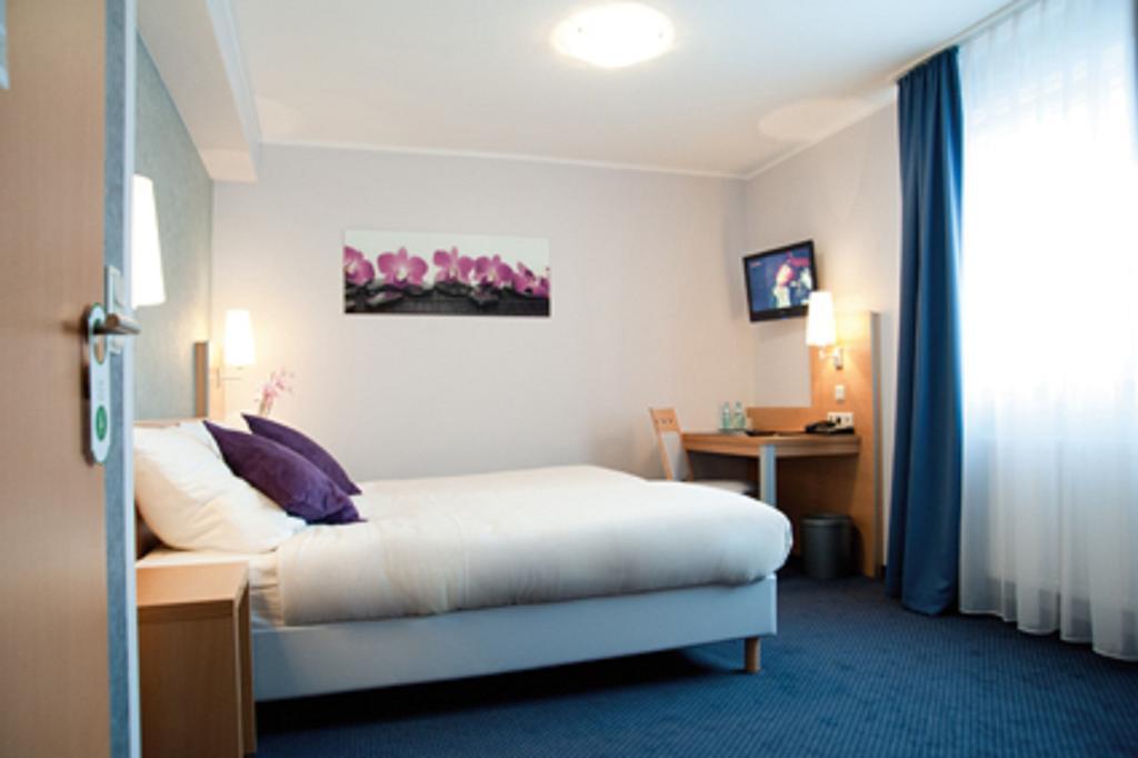 Hotel Beuss Оберурзель Номер фото