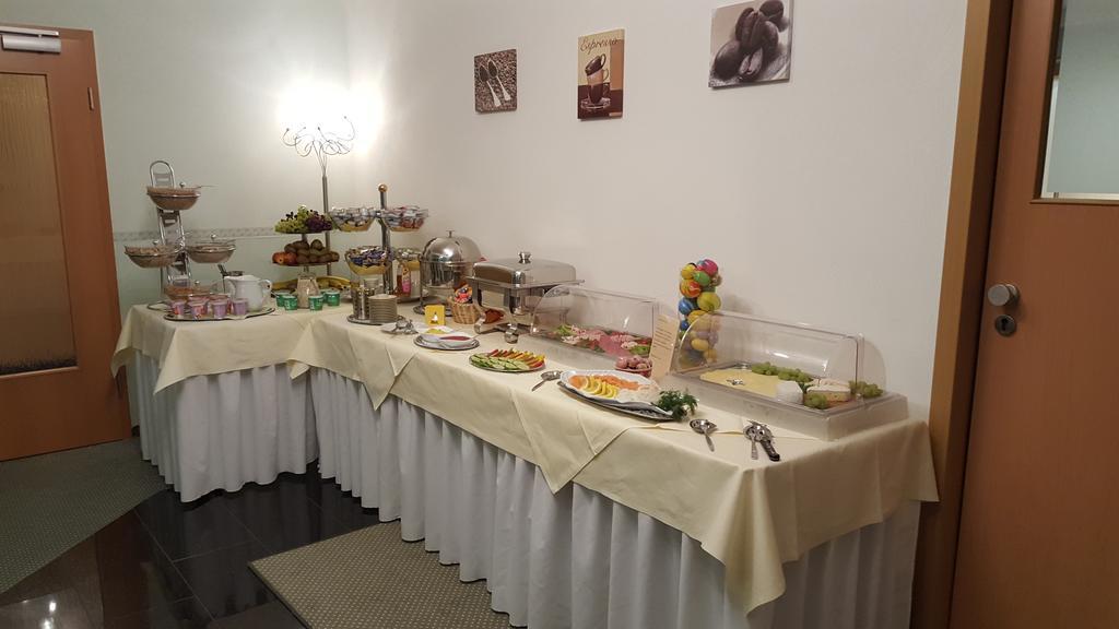 Hotel Beuss Оберурзель Экстерьер фото