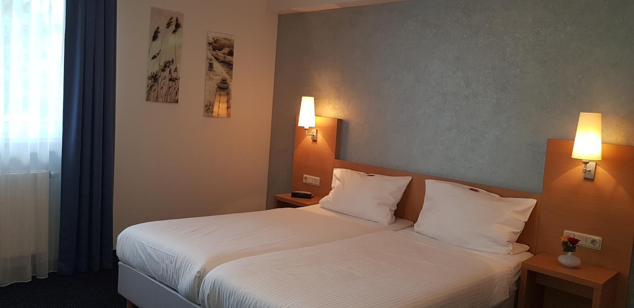 Hotel Beuss Оберурзель Экстерьер фото