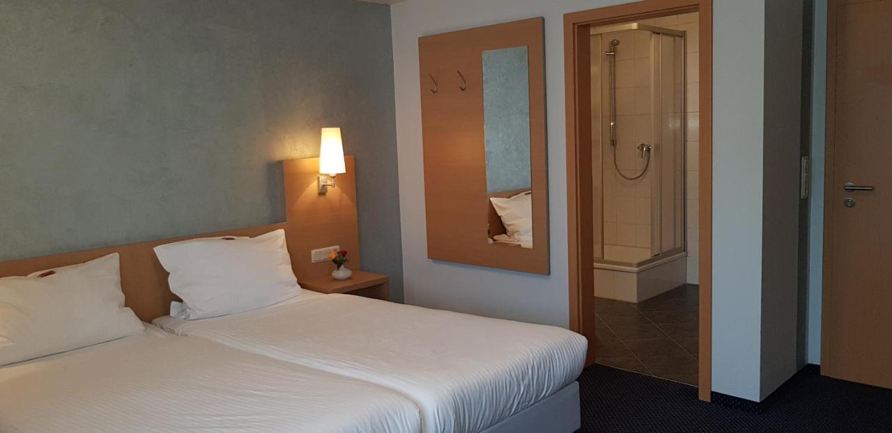 Hotel Beuss Оберурзель Экстерьер фото